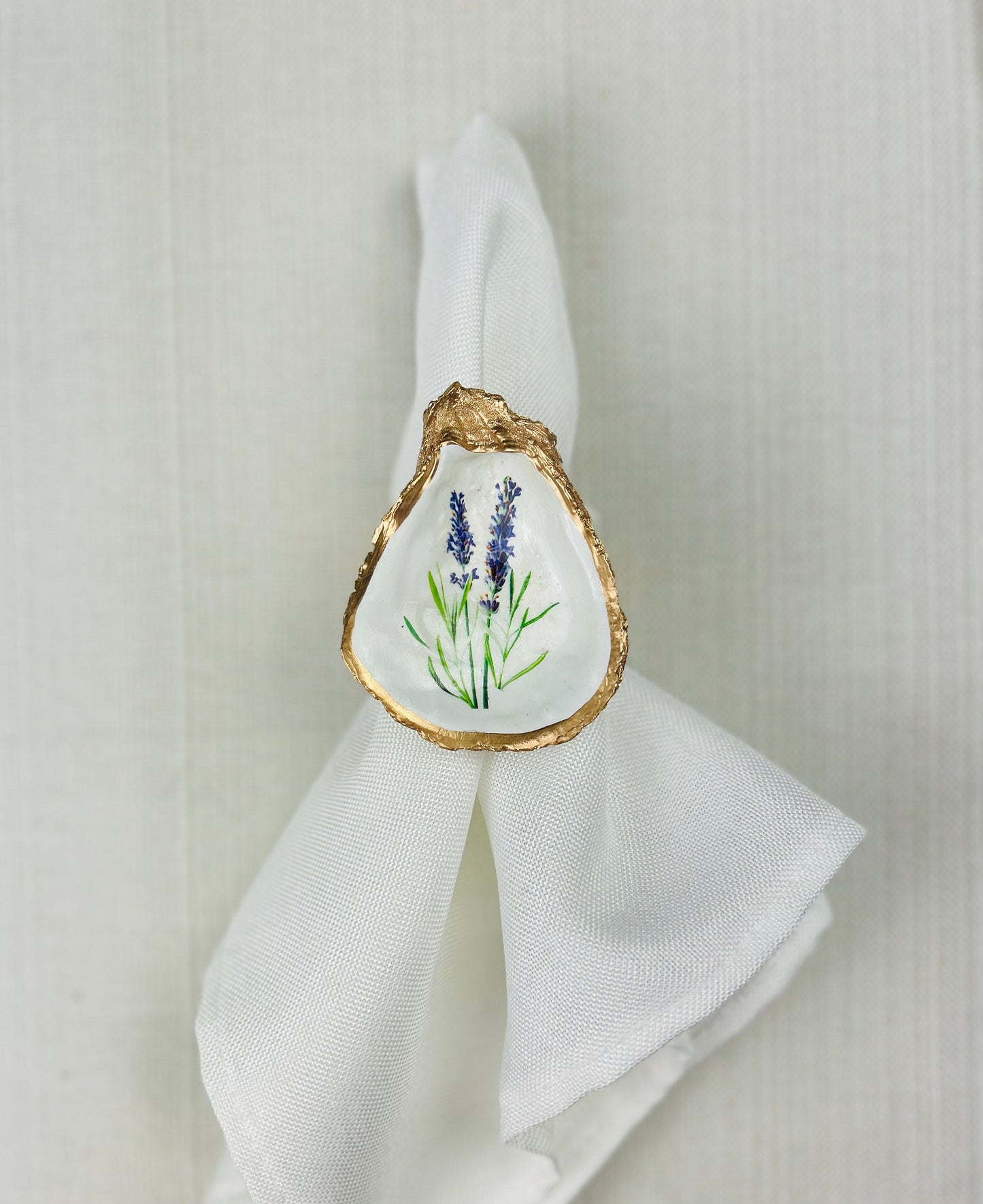 Lavender Oyster Shell Rattan Napkin Ring