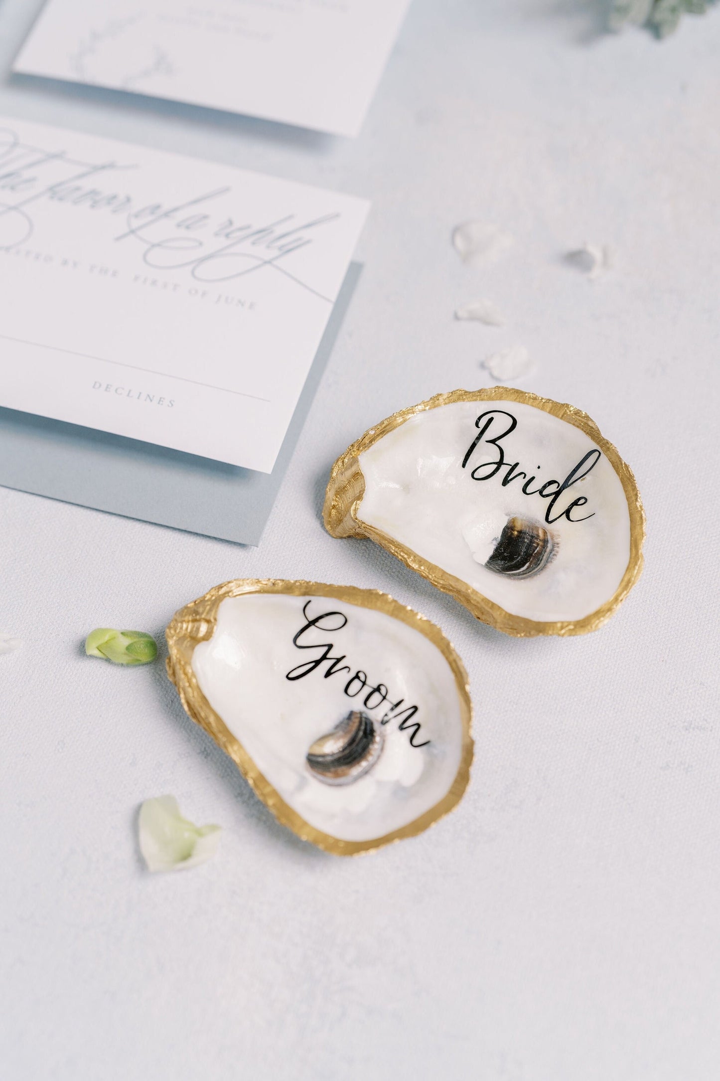 Bride and Groom Oyster Shell Set