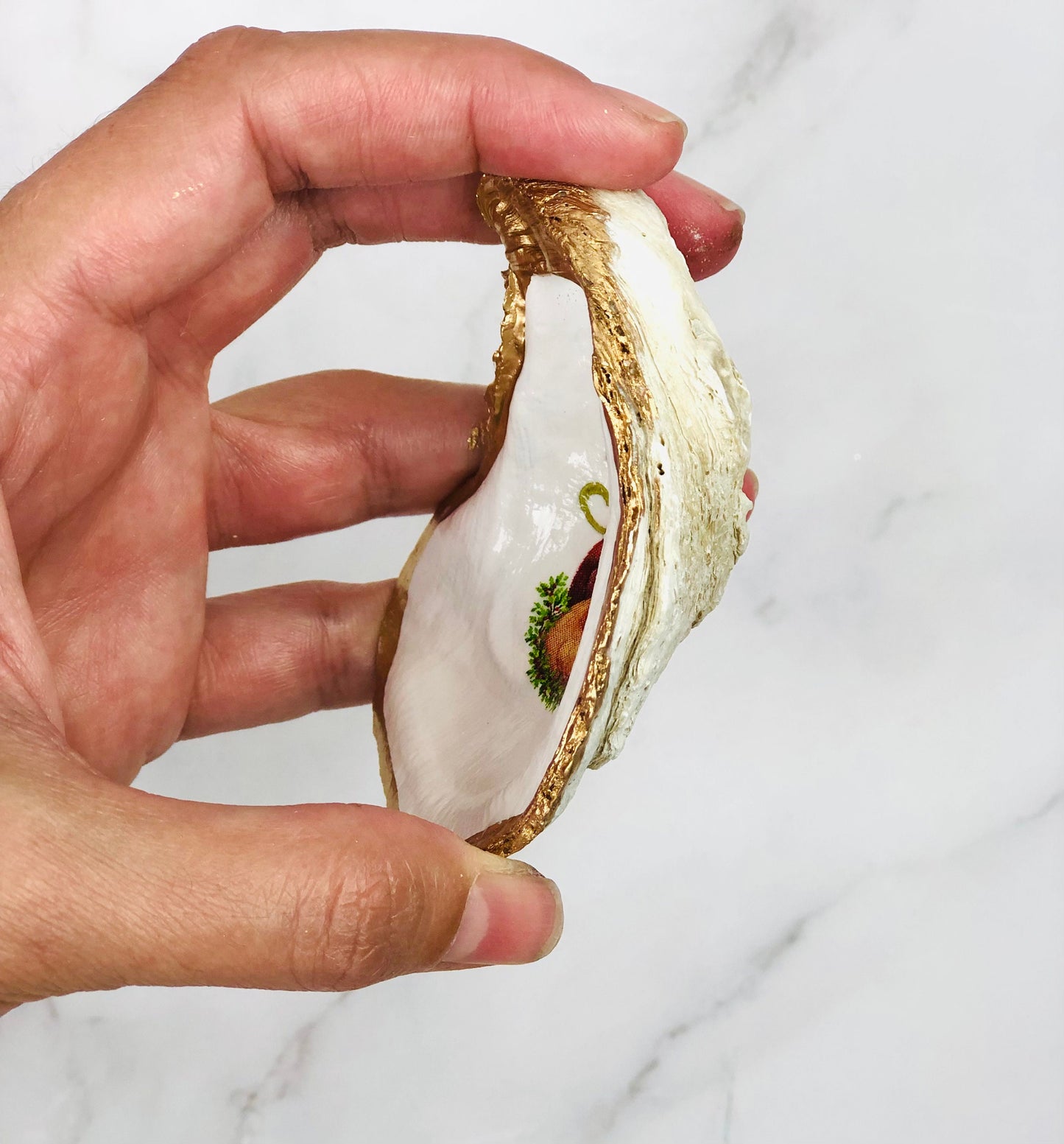 Gold Heart Painted Oyster Shell Ring Dish
